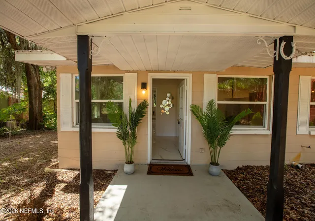 Photo 2 of Single family home for sale at 111 2nd Street, Melrose, FL 32666 | MLS# 2156238 | Listing updated on 2026-07-21