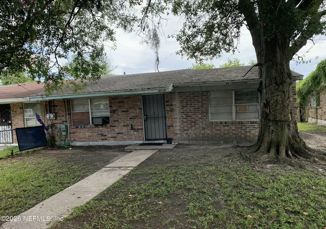Photo 1 of Single family home for sale at 4649 N Ken Knight Dr, Jacksonville, FL 32209 | MLS# 2156227 | Listing updated on 2026-08-10