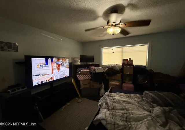 Photo 3 of Sale Pending at 10516 Timber Crk Ln, Jacksonville, FL 32221 | MLS# 2156234 | Listing updated on 2026-09-08