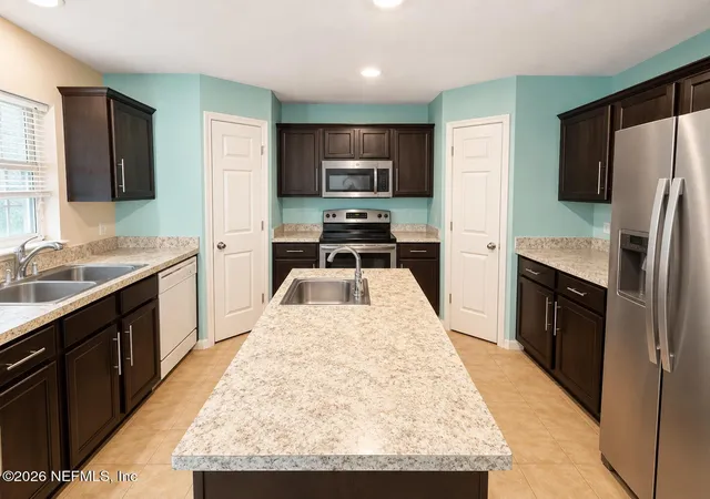 Photo 4 of Sale Pending at 7249 Oxfordshire Ave, Jacksonville, FL 32219 | MLS# 2156239 | Listing updated on 2026-08-11
