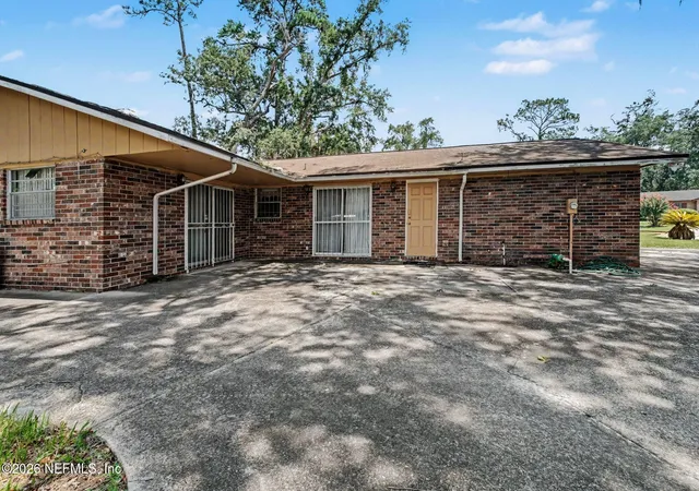 Photo 14 of Single family home for sale at 1030 Montego Bay Dr S, Jacksonville, FL 32218 | MLS# 2157413 | Listing updated on 2026-09-15