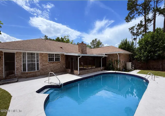 Photo 2 of Single family home for sale at 597 Pembridge Ct, Orange Park, FL 32073 | MLS# 2156296 | Listing updated on 2026-07-21