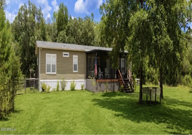 Photo 2 of Manufactured home for sale at 179 Kingfish Rd, Pomona Park, FL 32181 | MLS# 2156315 | Listing updated on 2026-08-04