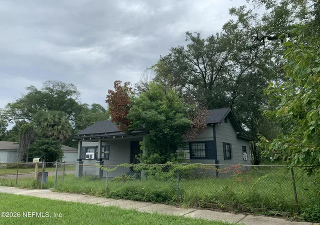 Photo 2 of Single family home for sale at 1454 W 6th Street, Jacksonville, FL 32209 | MLS# 2156313 | Listing updated on 2026-08-10