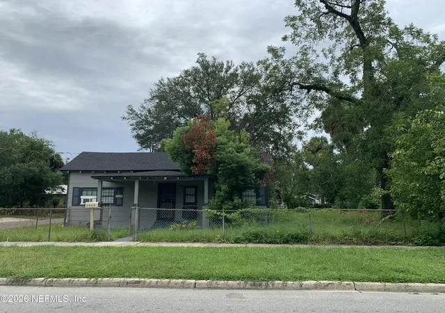 Photo 3 of Single family home for sale at 1454 W 6th Street, Jacksonville, FL 32209 | MLS# 2156313 | Listing updated on 2026-08-10