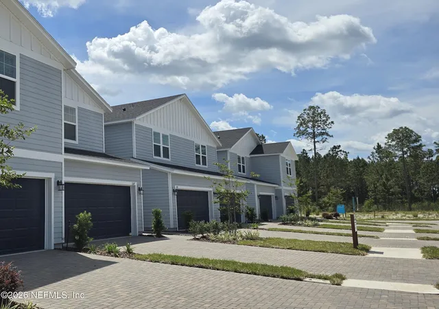 Photo 2 of Townhouse for sale at 207 Yellowstone Dr, Saint Augustine, FL 32092 | MLS# 2156600 | Listing updated on 2026-09-16