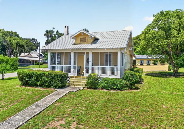 Photo 3 of Single family home for sale at 101 N Lake St, Crescent City, FL 32112 | MLS# 2156334 | Listing updated on 2026-10-07