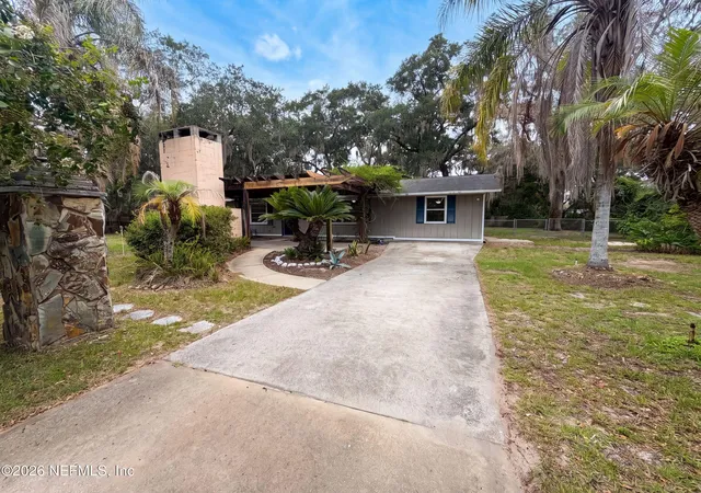Photo 1 of Single family home for sale at 6854 Holly Hl Rd, Melrose, FL 32666 | MLS# 2156329 | Listing updated on 2026-09-10