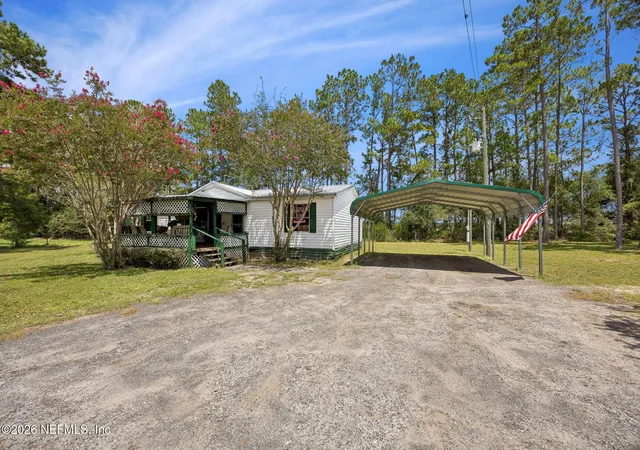 Photo 3 of Sale Pending at 29136 Pigeon Crk Rd, Hilliard, FL 32046 | MLS# 2156416 | Listing updated on 2026-08-25