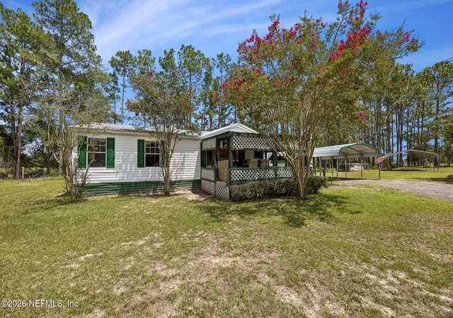 Photo 3 of Sale Pending at 29136 Pigeon Crk Rd, Hilliard, FL 32046 | MLS# 2156416 | Listing updated on 2026-08-25