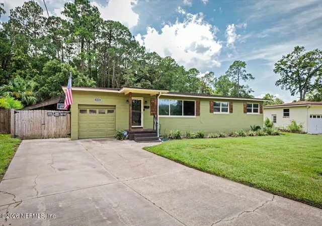 Photo 2 of Sale Pending at 7126 Sans Souci Rd, Jacksonville, FL 32216 | MLS# 2156419 | Listing updated on 2026-10-02