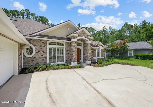 Photo 2 of Sale Pending at 11032 S Royal County Dr, Jacksonville, FL 32221 | MLS# 2156890 | Listing updated on 2026-09-10