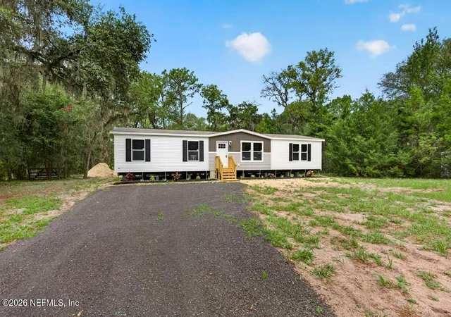 Photo 2 of Manufactured home for sale at 3216 Mill Crk Rd, Middleburg, FL 32068 | MLS# 2156466 | Listing updated on 2026-09-16
