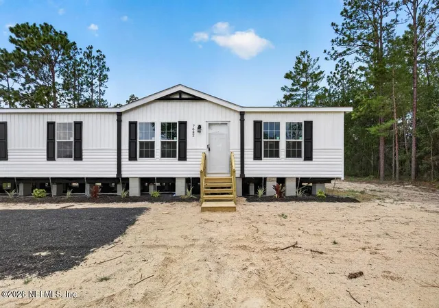 Photo 3 of Manufactured home for sale at 7682 Los Padres Ave, Keystone Heights, FL 32656 | MLS# 2156608 | Listing updated on 2026-10-06