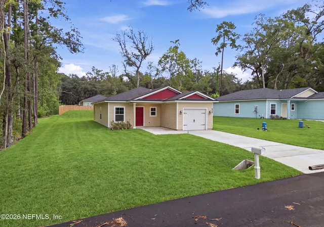 Photo 3 of Sale Pending at 8763 Susie St, Jacksonville, FL 32210 | MLS# 2156478 | Listing updated on 2026-08-08