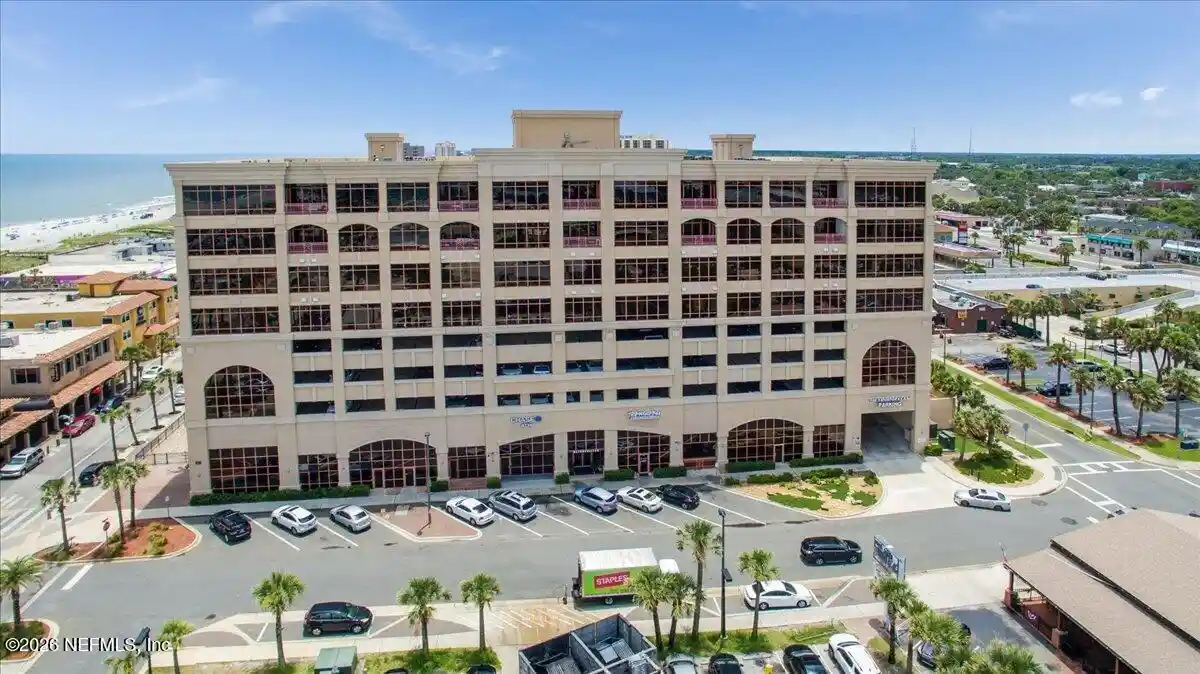 Listing Photo 18 - Condo for sale in 320 1St St N located at 320 1St St N, Jacksonville Beach, FL 32250 - Unit #805