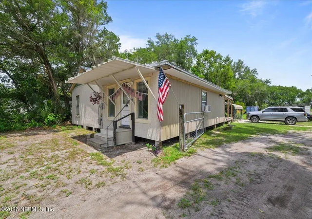 Photo 2 of Single family home for sale at 6100 Crill Ave, Palatka, FL 32177 | MLS# 2156486 | Listing updated on 2026-07-22