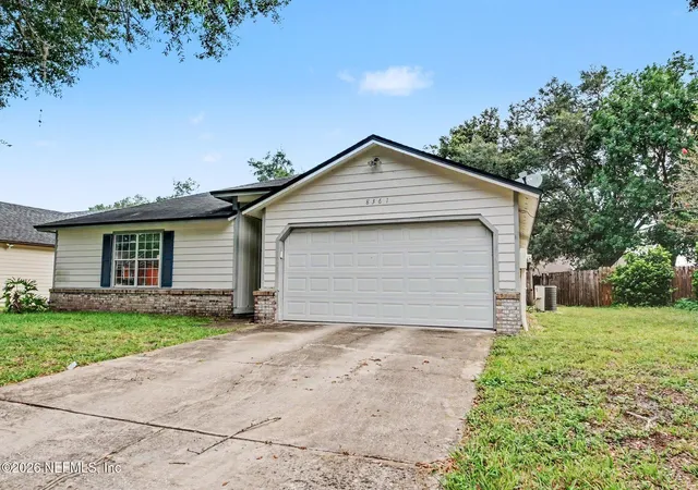 3rd image of 8361 Rockridge Dr, Jacksonville, FL 32244 | MLS# 2157259