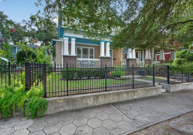 Photo 2 of Single family home for sale at 1224 N Market St, Jacksonville, FL 32206 | MLS# 2156497 | Listing updated on 2026-08-24