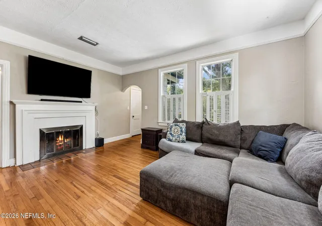 Photo 3 of Sale Pending at 1117 Peachtree St, Jacksonville, FL 32207 | MLS# 2158158 | Listing updated on 2026-09-14