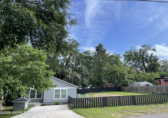 Photo 2 of Sale Pending at 2221 Jayson Ave, Jacksonville, FL 32208 | MLS# 2156562 | Listing updated on 2026-09-10