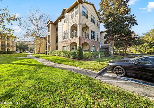 Photo 2 of Condo for sale at 7800 Point Meadows Dr #621, Jacksonville, FL 32256 | MLS# 2156984 | Listing updated on 2026-07-30