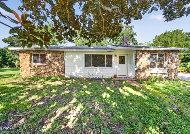 Photo 2 of Single family home for sale at 1962 Cypress Ave, Daytona Beach, FL 32119 | MLS# 2158408 | Listing updated on 2026-09-04