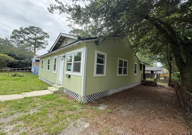 Photo 2 of Single family home for sale at 1817 E 25th Street, Jacksonville, FL 32206 | MLS# 2156555 | Listing updated on 2026-08-21