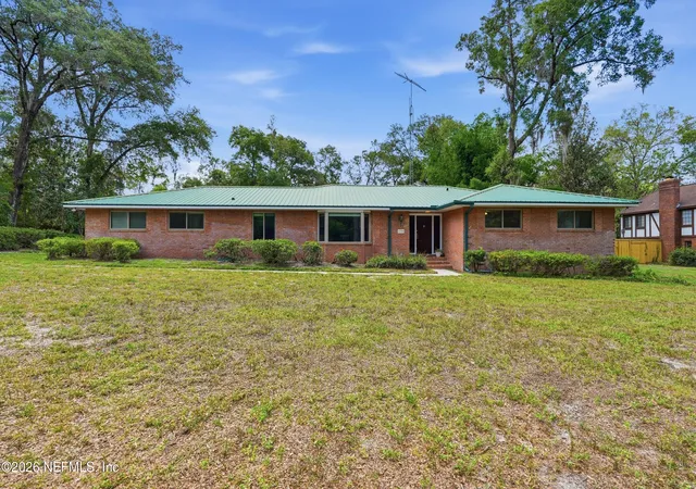 3rd image of 1339 Chatauqua Wy, Keystone Heights, FL 32656 | MLS# 2157043
