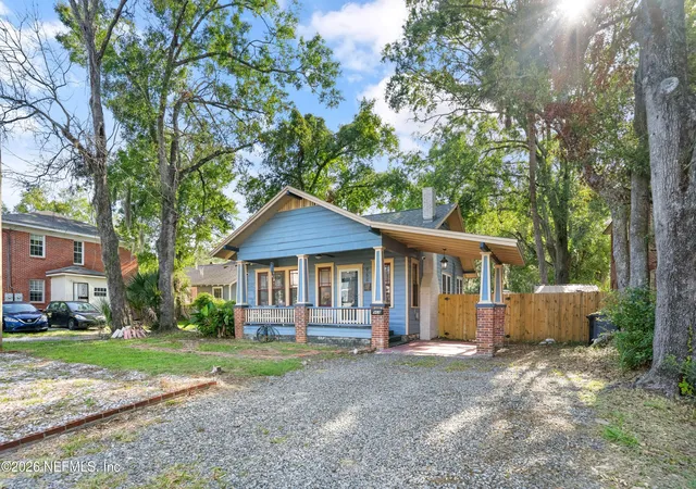 Photo 3 of Single family home for sale at 968 Cherry St, Jacksonville, FL 32205 | MLS# 2156838 | Listing updated on 2026-09-15