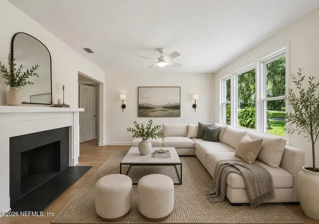 Photo 2 of Sale Pending at 5834 Hyde Grv Ave, Jacksonville, FL 32210 | MLS# 2156864 | Listing updated on 2026-09-03