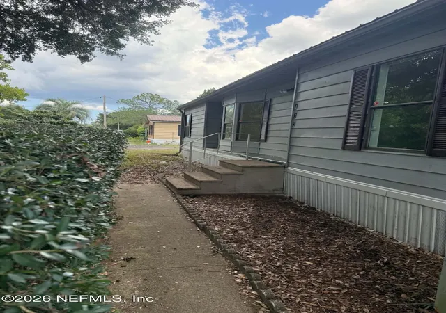 Photo 3 of Manufactured home for sale at 117 Miller St, Pomona Park, FL 32181 | MLS# 2156777 | Listing updated on 2026-09-18