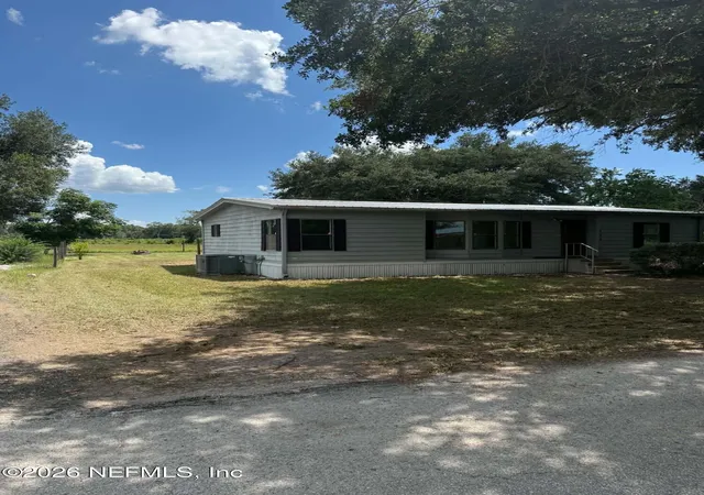 Photo 3 of Manufactured home for sale at 117 Miller St, Pomona Park, FL 32181 | MLS# 2156777 | Listing updated on 2026-09-18