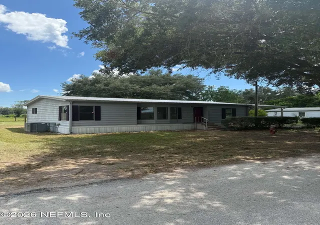 Photo 4 of Manufactured home for sale at 117 Miller St, Pomona Park, FL 32181 | MLS# 2156777 | Listing updated on 2026-09-18