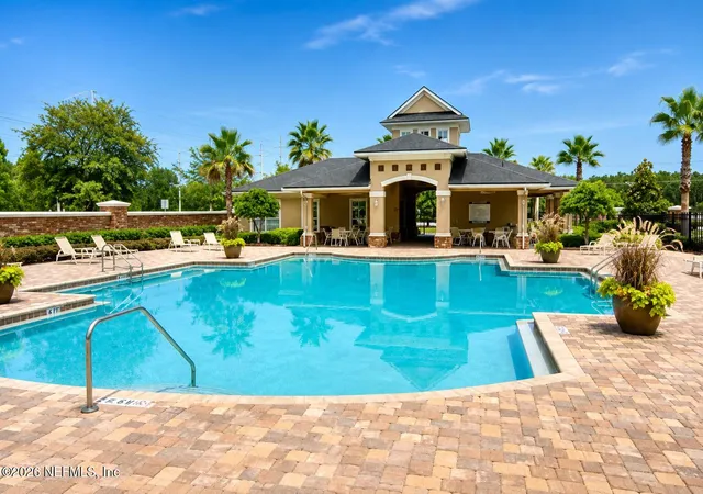 Photo 3 of Townhouse for sale at 4460 Congressional Dr, Jacksonville, FL 32246 | MLS# 2156769 | Listing updated on 2026-10-01