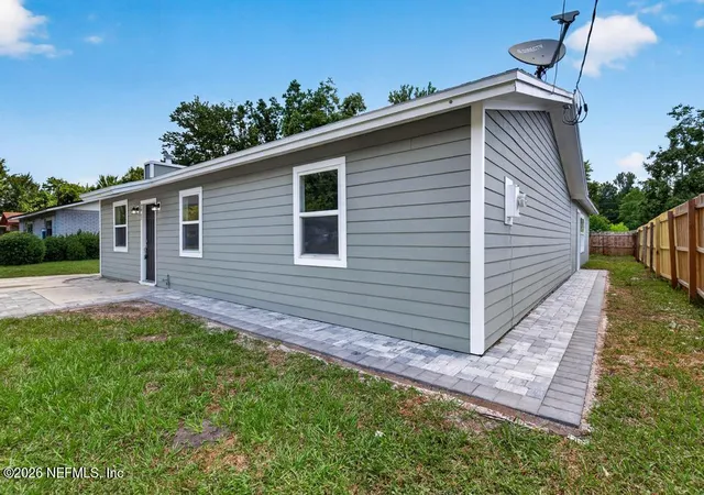 Photo 3 of Single family home for sale at 7427 John F Kennedy Dr W, Jacksonville, FL 32219 | MLS# 2156955 | Listing updated on 2026-09-18