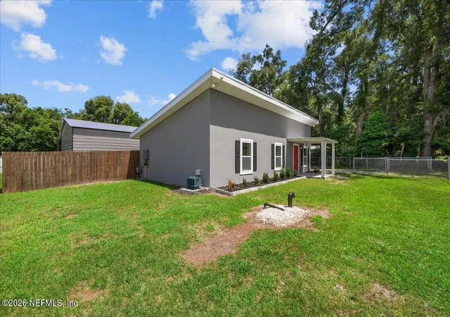 Photo 3 of Single family home for sale at 219 Halsey St, Palatka, FL 32177 | MLS# 2156799 | Listing updated on 2026-07-28
