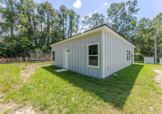 Photo 3 of Single family home for sale at 8119 Siskin Ave, Jacksonville, FL 32219 | MLS# 2156888 | Listing updated on 2026-09-18