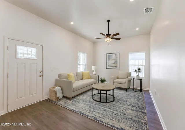 Photo 4 of Single family home for sale at 8119 Siskin Ave, Jacksonville, FL 32219 | MLS# 2156888 | Listing updated on 2026-09-18