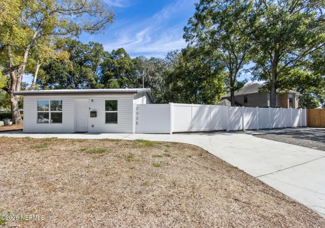 1st image of 2025 Art Museum Dr, Jacksonville, FL 32207 | MLS# 2156908