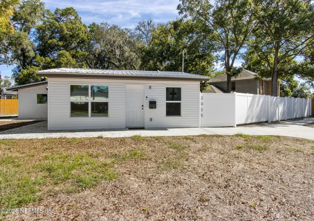 2nd image of 2025 Art Museum Dr, Jacksonville, FL 32207 | MLS# 2156908