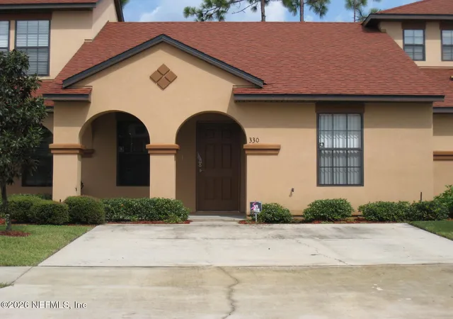 Photo 2 of Townhouse for sale at 330 Redwood Ln, Saint Johns, FL 32259 | MLS# 2156920 | Listing updated on 2026-09-09