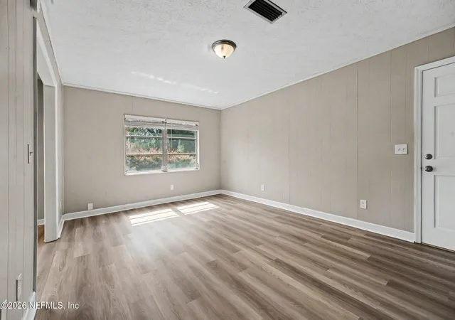 Photo 4 of Sale Pending at 1456 Danbury Rd, Jacksonville, FL 32205 | MLS# 2157238 | Listing updated on 2026-08-18