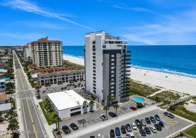 Listing Photo 4 - Condo for sale in building located at 1221 1St St S, Jacksonville Beach, FL 32250 - Unit #2B