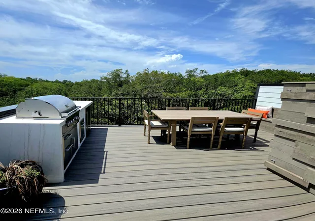 Photo 3 of Townhouse for sale at 2018 Prudential Dr, Jacksonville, FL 32207 | MLS# 2156990 | Listing updated on 2026-09-07