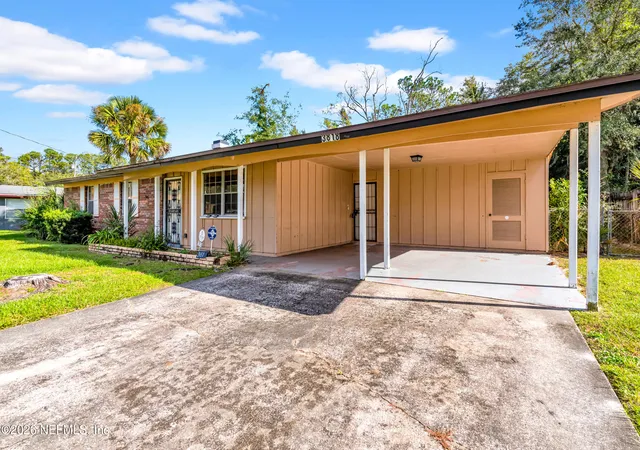 Photo 3 of Single family home for sale at 3818 Harbor View Dr, Jacksonville, FL 32208 | MLS# 2157005 | Listing updated on 2026-09-01