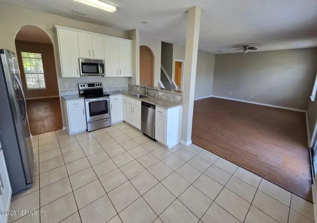 Photo 3 of Sale Pending at 1656 Hawkins Cvs Dr E, Jacksonville, FL 32246 | MLS# 2157031 | Listing updated on 2026-08-17