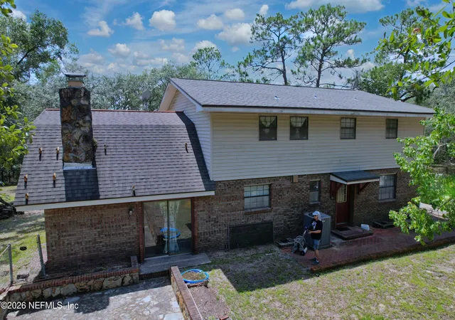 Photo 3 of Single family home for sale at 160 Keuka Rd, Interlachen, FL 32148 | MLS# 2157109 | Listing updated on 2026-07-27