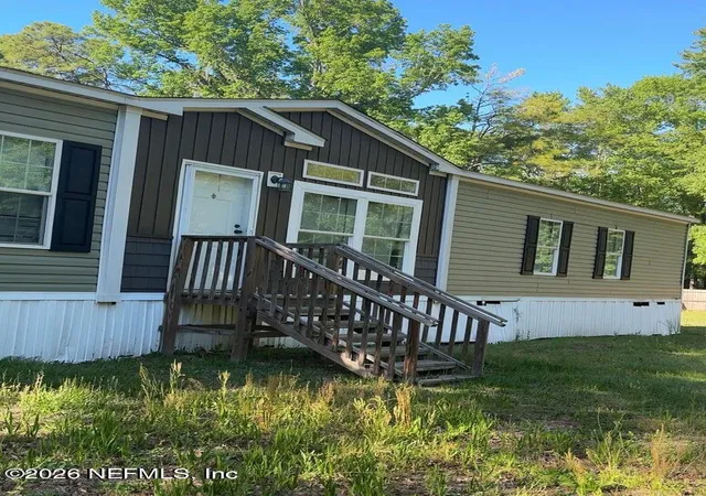 Photo 3 of Manufactured home for sale at 826 Johns Ave, Orange Park, FL 32065 | MLS# 2157099 | Listing updated on 2026-08-31