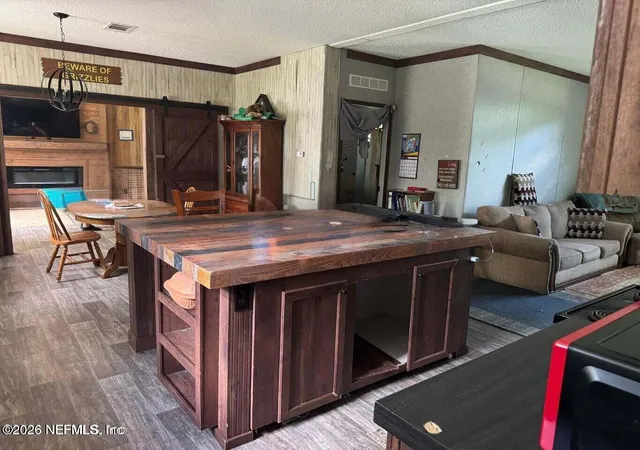 Photo 4 of Manufactured home for sale at 826 Johns Ave, Orange Park, FL 32065 | MLS# 2157099 | Listing updated on 2026-08-31